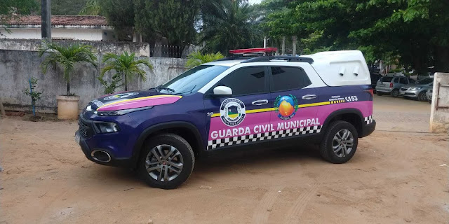 Jacobina: Ferido à bala, jovem procura socorro em supermercado no bairro Mundo Novo