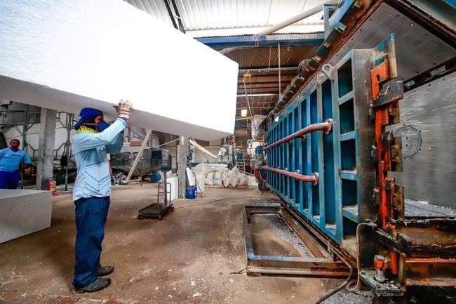 Fabricas de isopor em Queimadas impulsiona economia e gera empregos!