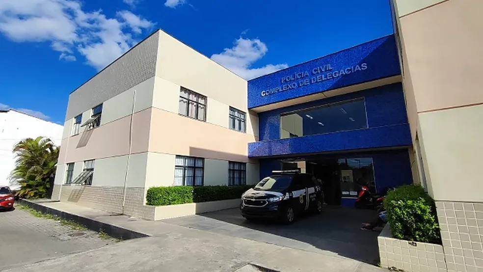 Mulher é presa suspeita de omitir estupro da própria filha na Bahia