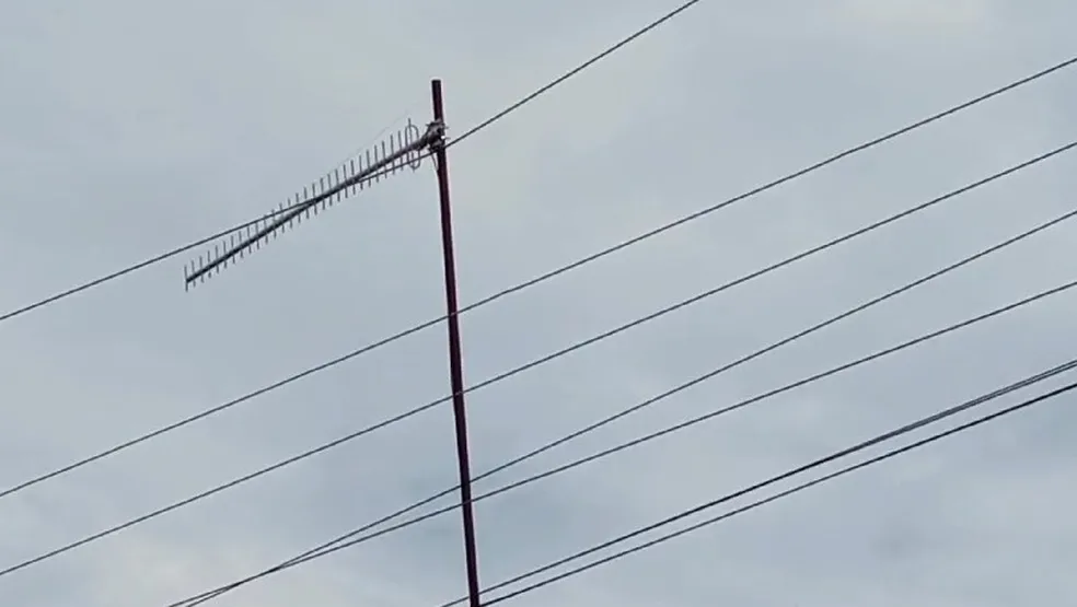Idoso de 83 anos é eletrocutado no interior da Bahia ao instalar antena