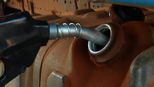 Petrobras reduz preço do diesel A para as distribuidoras