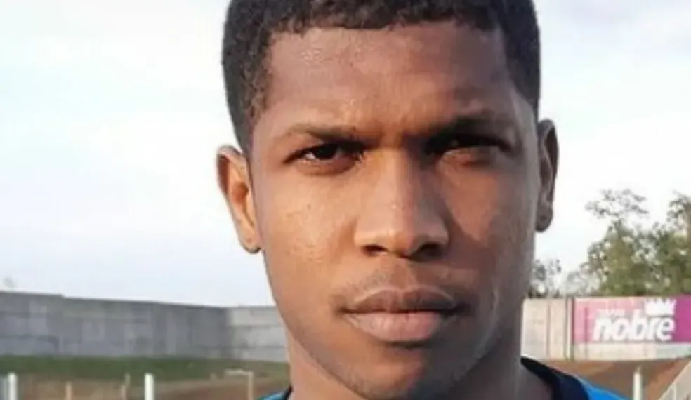 Jogador de futebol é preso em flagrante por assaltos na Bahia