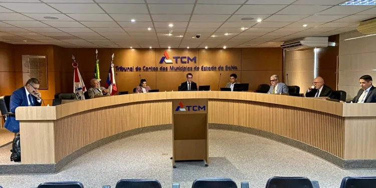 TCM – Conselheiros aprovam com ressalvas contas de cinco municípios, entre eles Coité