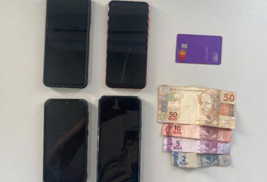 Dupla é presa pela PM em São Domingos suspeita de assaltar mulher em Valente