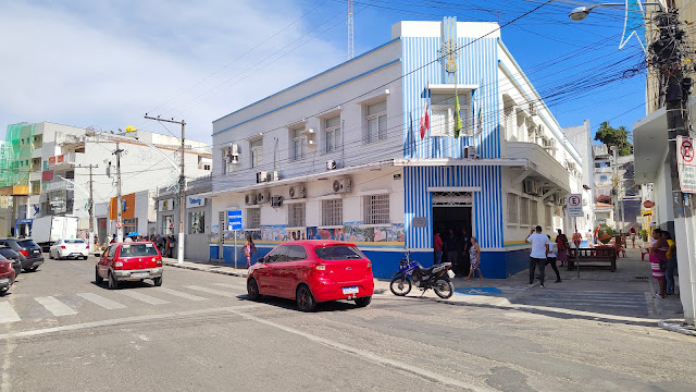 Garrafa com caldo de cana provoca grande explosão na sede da Prefeitura de Jacobina