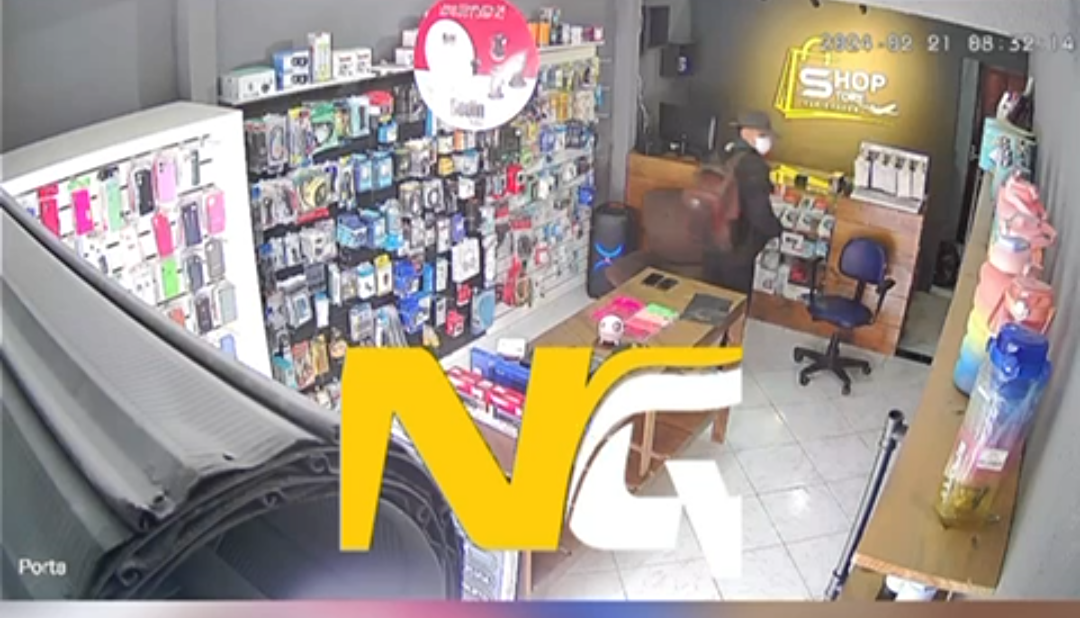 Dupla assalta loja em Cansanção e vídeo mostra tudo; assista