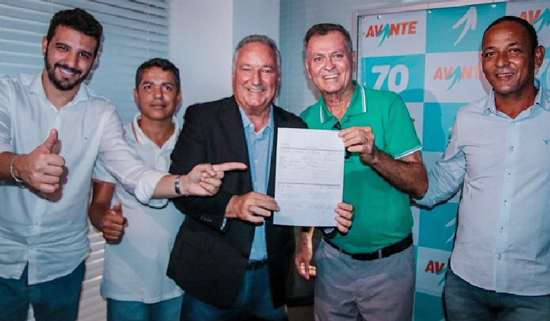 Prefeito de Valente deixa o União Brasil e se filia ao Avante