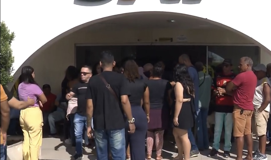 Enterrado corpo de queimadense morta pelo ex em Juazeiro; suspeito tem prisão decretada