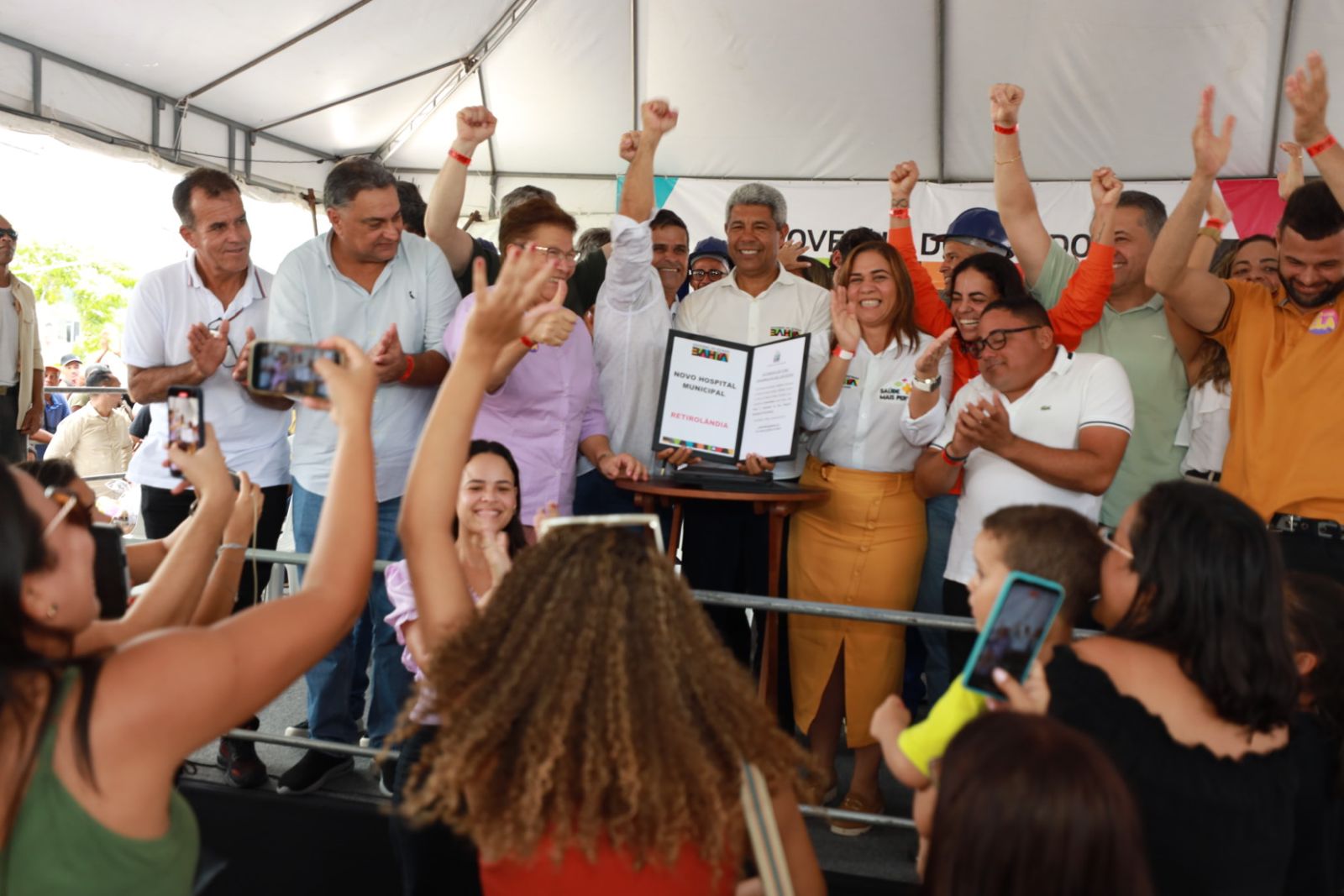 Governo e Prefeitura assinam convênio para construção do novo hospital de Retirolândia