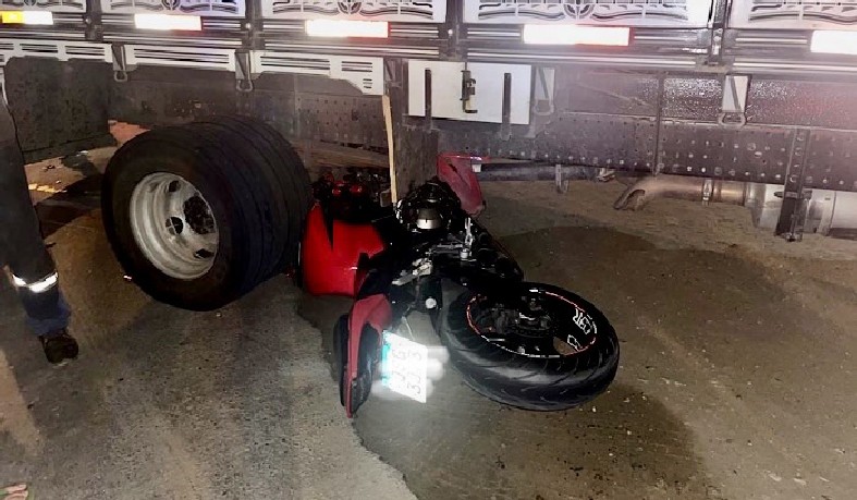 Santaluz: homem fica gravemente ferido após colisão entre caminhão e moto