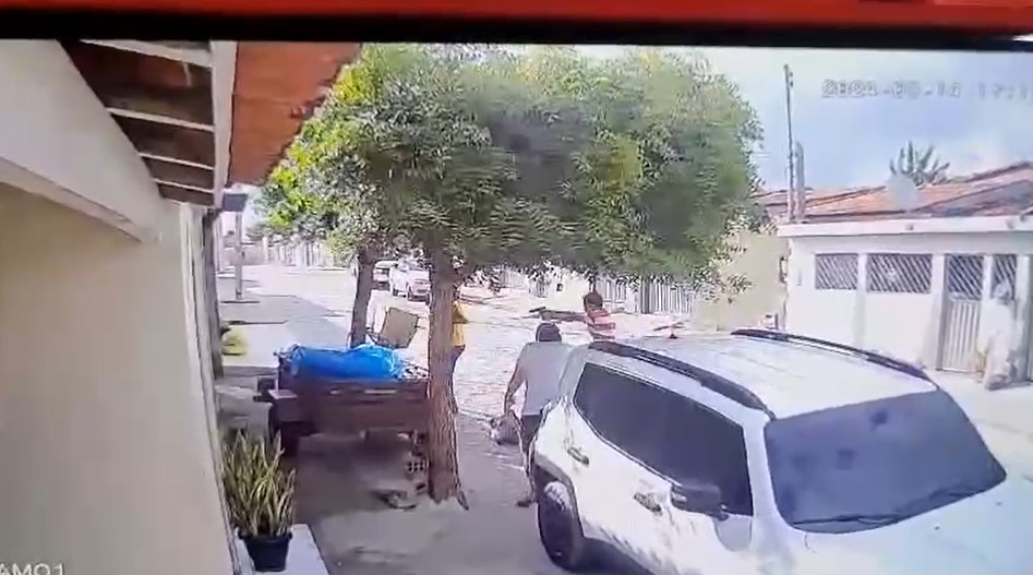 Vídeo mostra execução de homem em Cansanção; assista