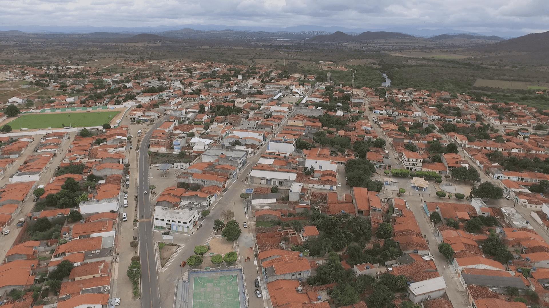 Ponto Novo: Justiça suspende pesquisa que coloca candidata a prefeita com 66% das intenções de voto