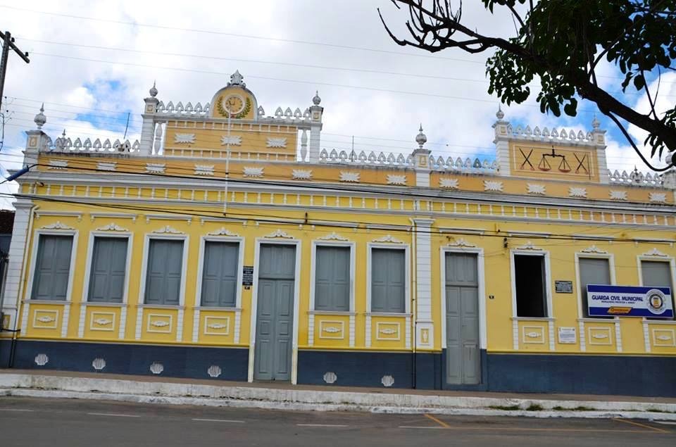 Prefeitura de Queimadas readmite três funcionários desligados na semana passada; entenda