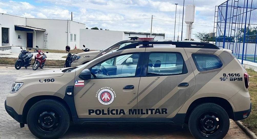 PM de Serrinha recebe nova viatura, que vai atender Queimadas e outras 18 cidades