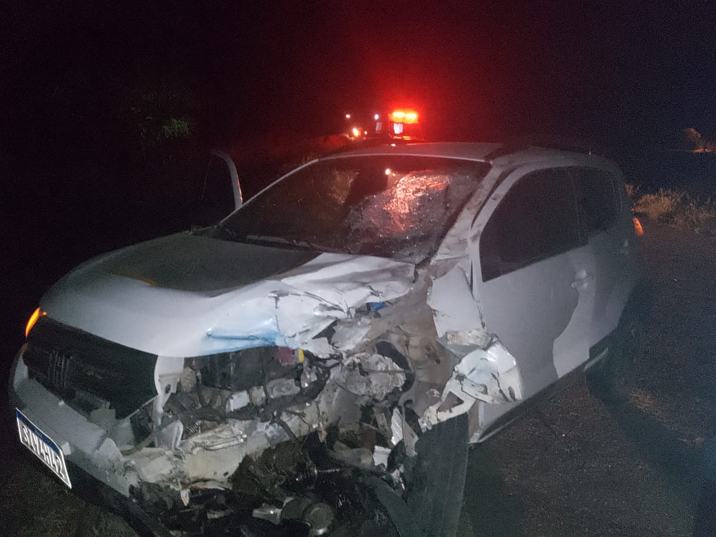 Homem de 37 anos morre após batida entre carro e moto na BA-120