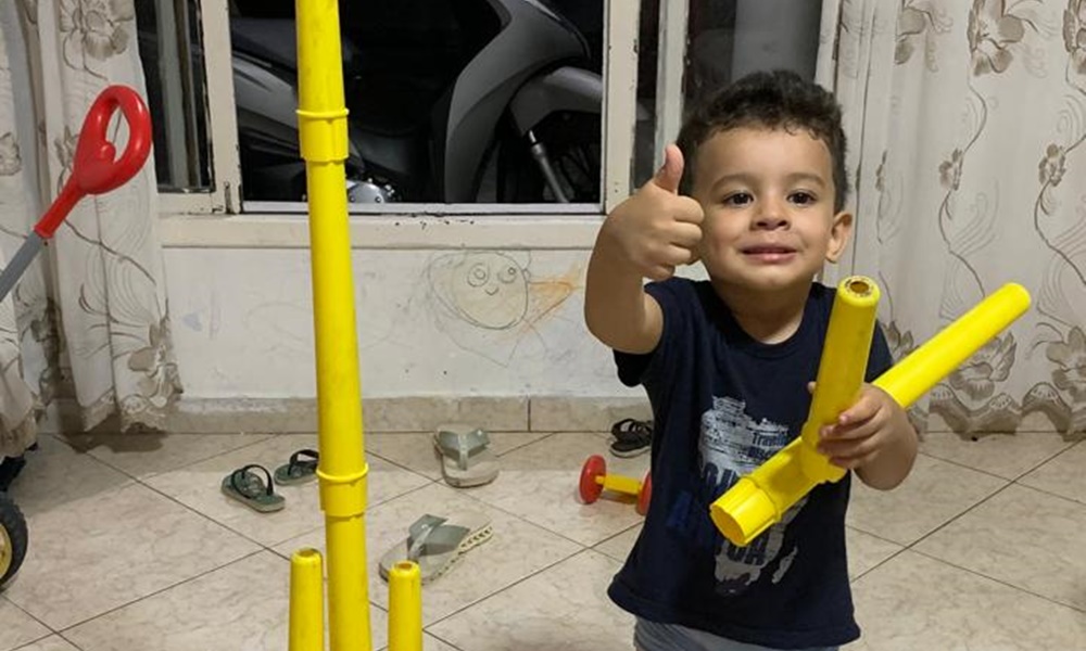Conheça Gael, o menino de Cansanção que é apaixonado pelo sistema solar e gosta do inglês