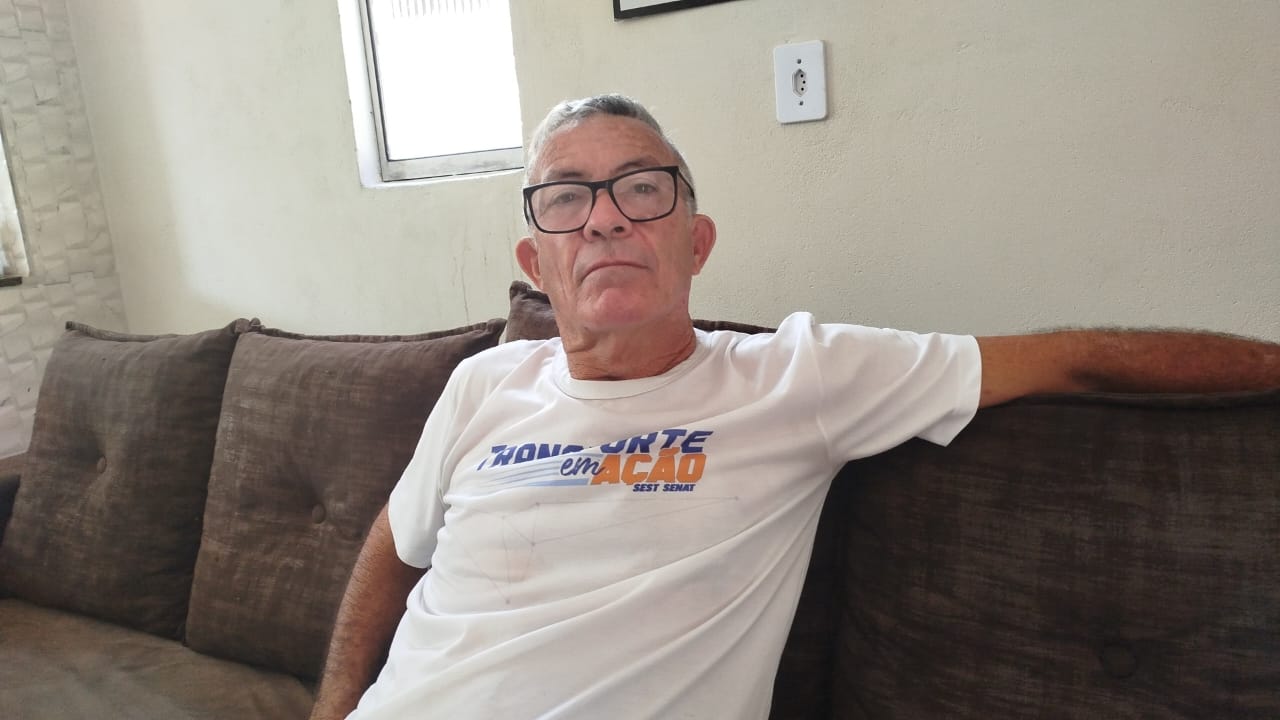 Elogiado pelo trabalho, motorista dos pacientes entre Queimadas e policlínica é demitido; povo faz abaixo-assinado