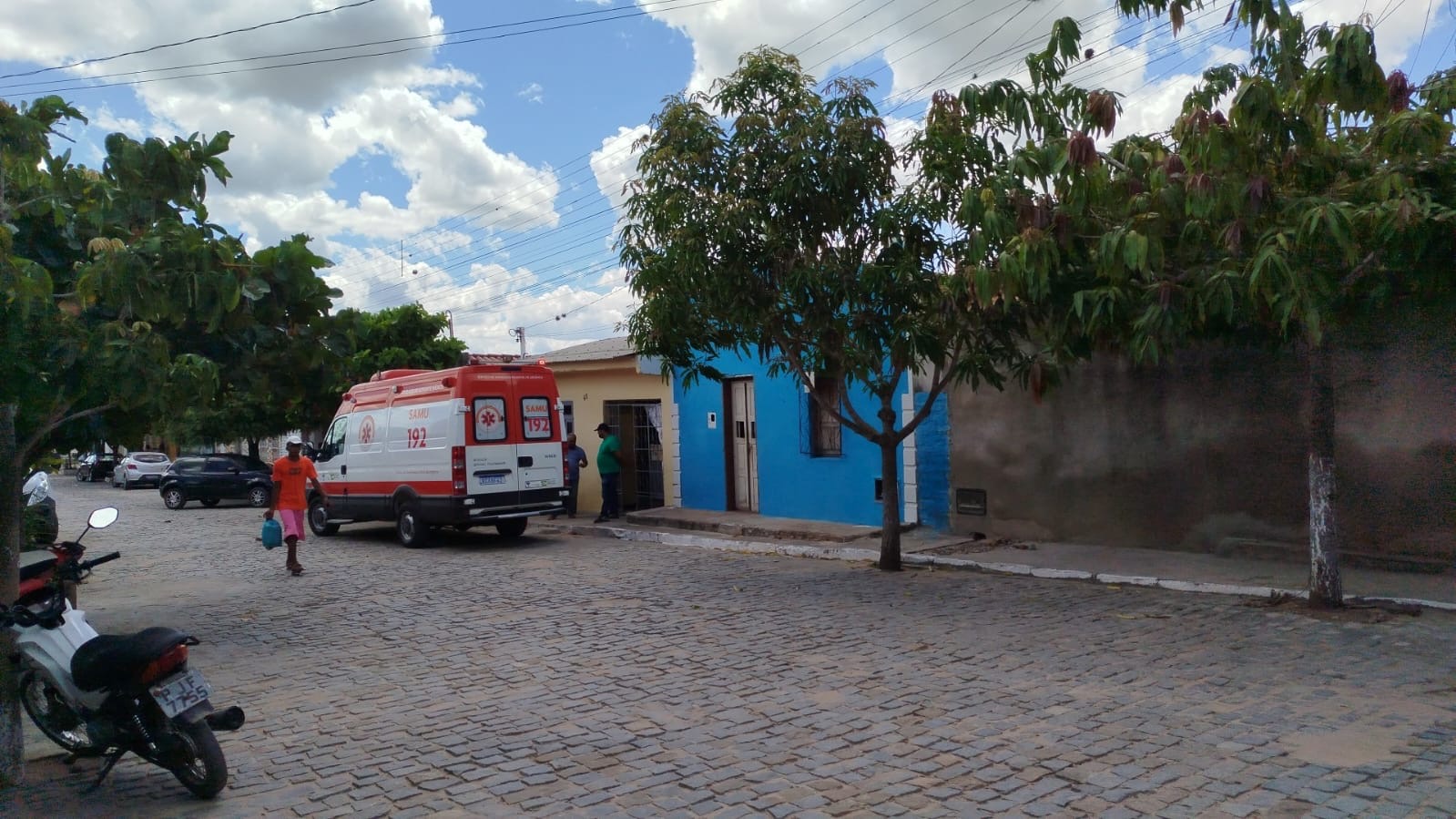 Idoso morre engasgado com pedaço de carne, em Queimadas