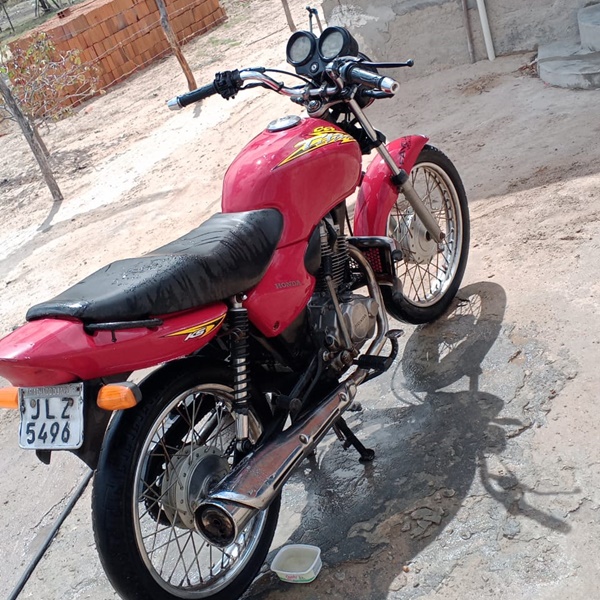 De novo! Moto é furtada em Queimadas; GCM faz rondas