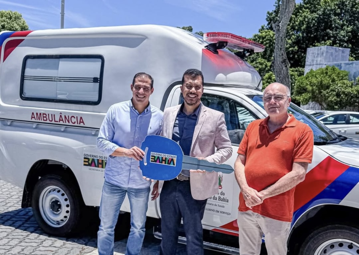 Queimadas recebe ambulância nova; veículo do Riacho da Onça será devolvido