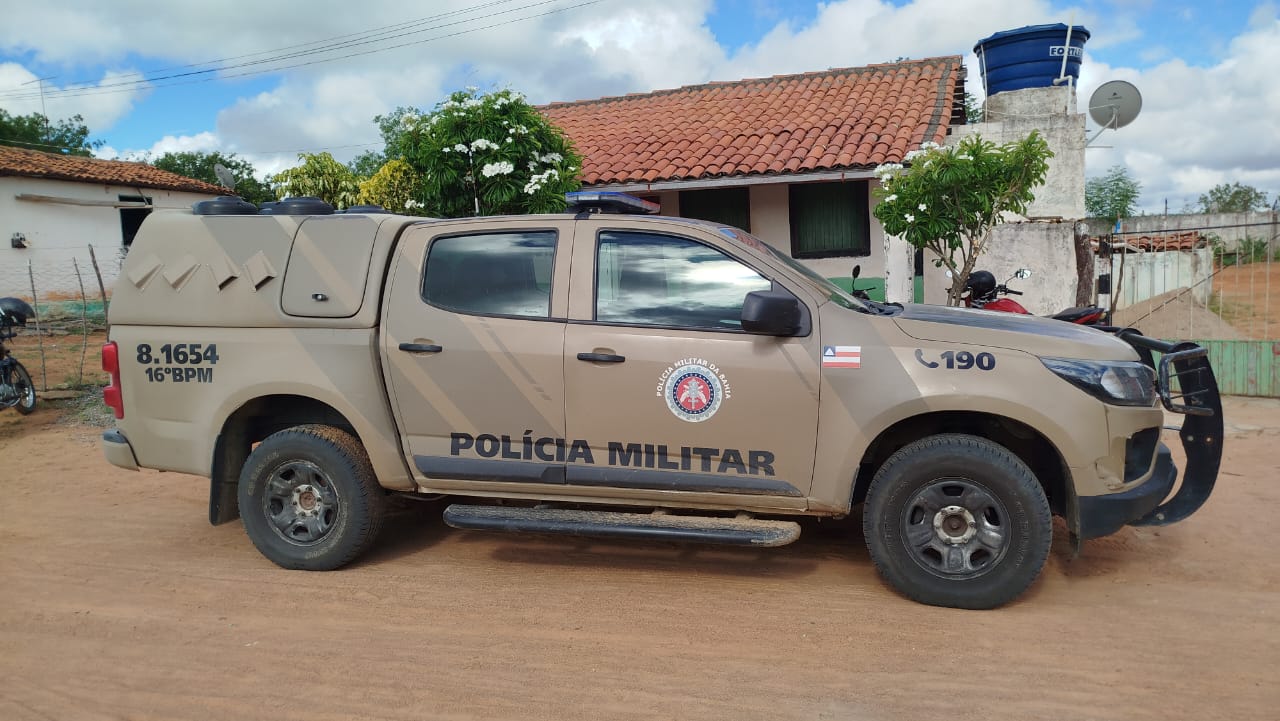 Jovem é morto a tiros em Queimadas, e corpo é encontrado pelo avô