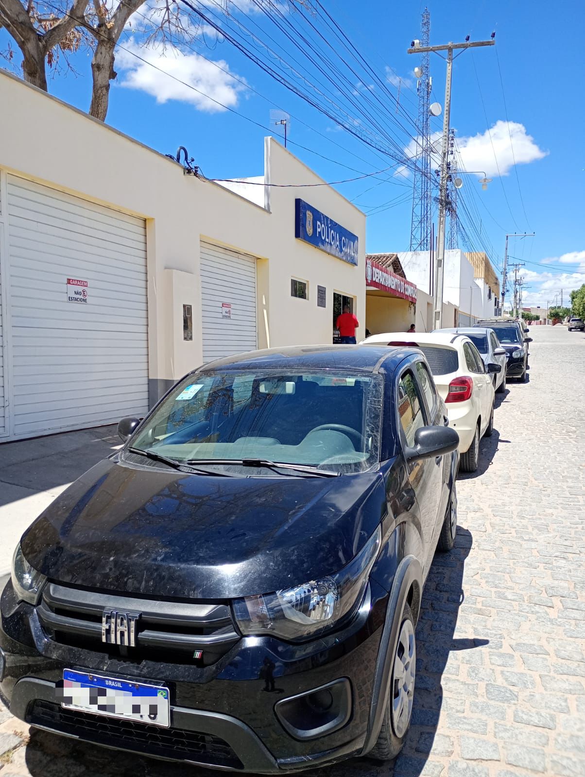 PASSA NADA! PM apreende mais um carro com restrição de roubo, em Queimadas