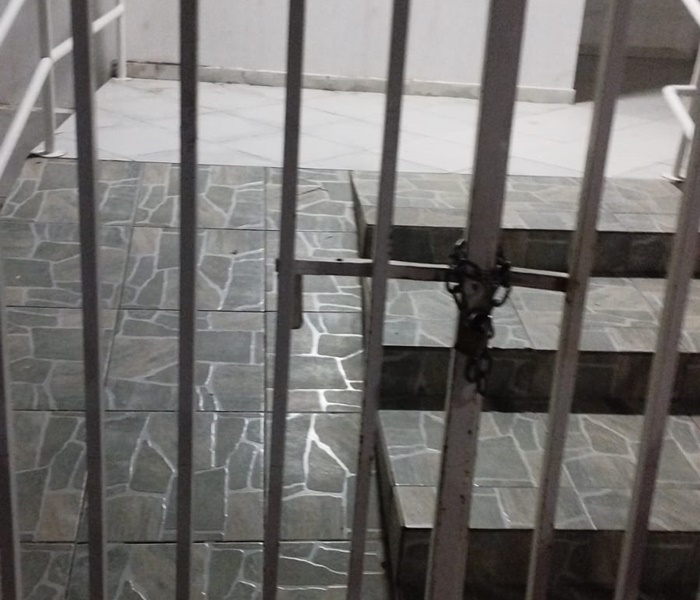 Vereadores de Cansanção encontram Câmara fechada em dia de sessão e acusam ex-presidente de manobra