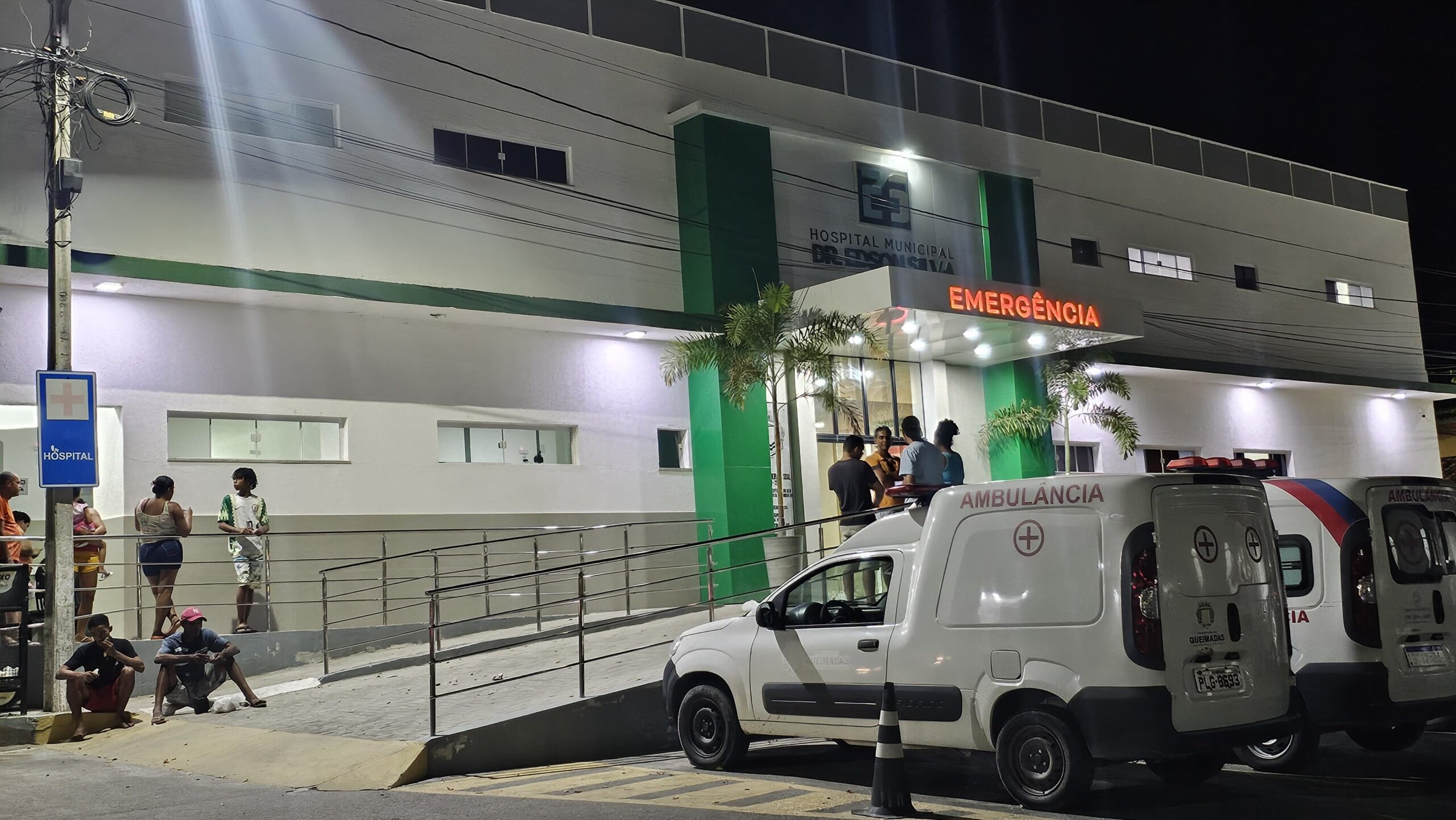 Homem é esfaqueado após discussão por celular, em Queimadas