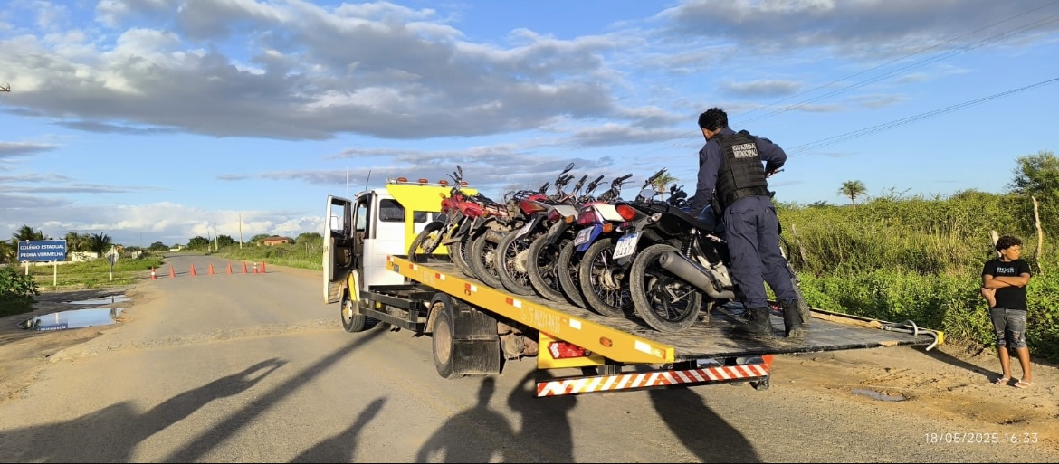 PM apreende 21 motos do “grau” em Monte Santo
