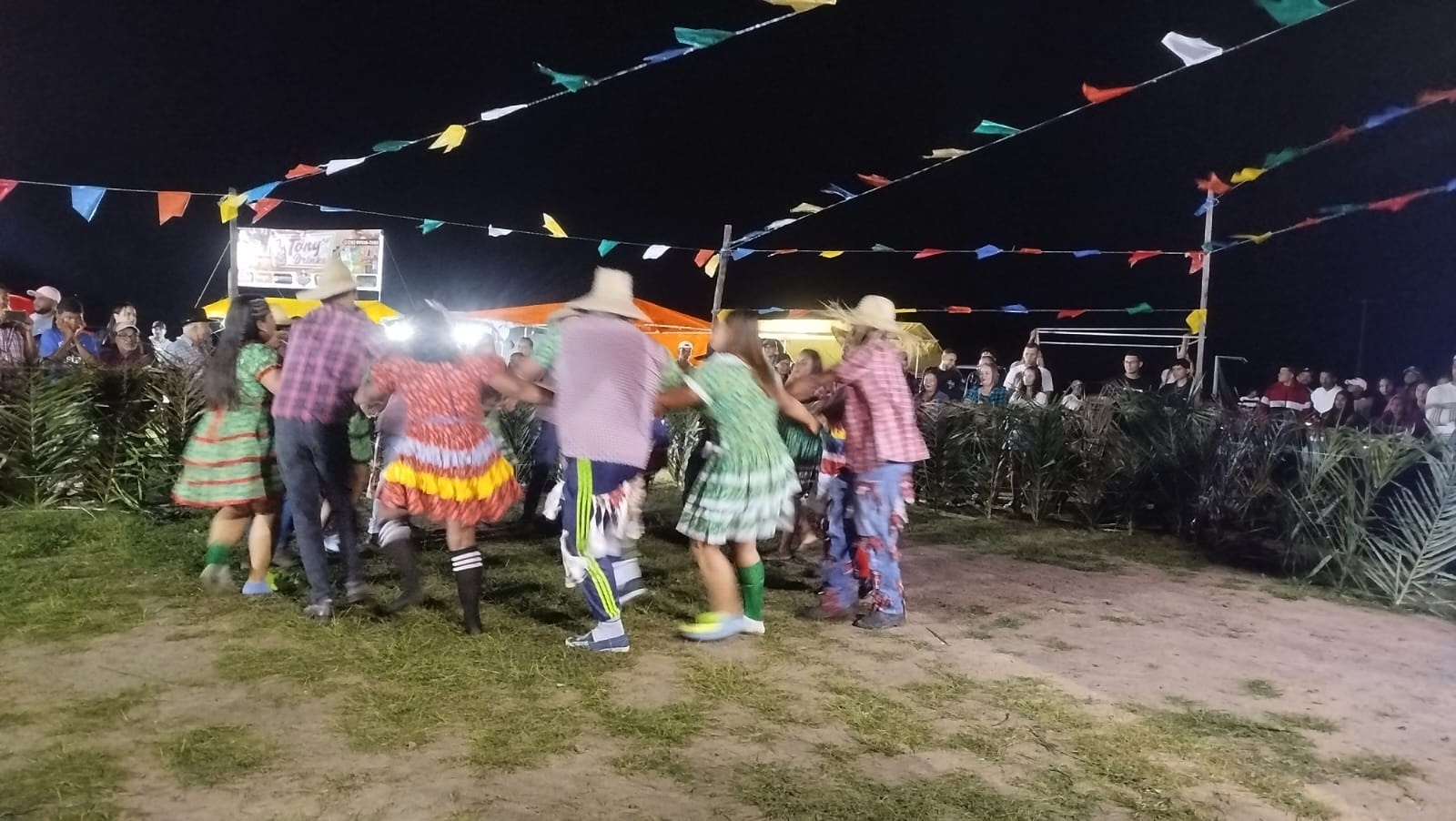 Arraiá em homenagem a Ariel da Martins reúne amigos em Queimadas; veja como foi