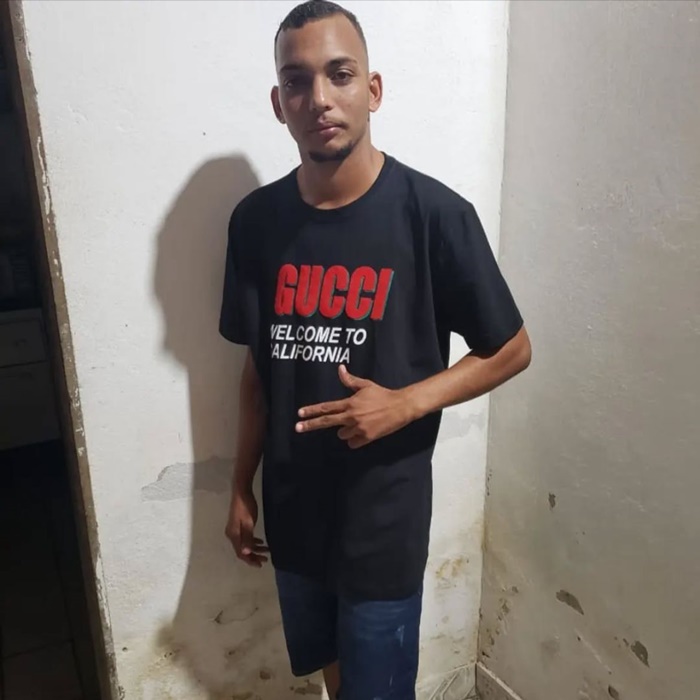 BACTÉRIA SE ENTREGOU! Suspeito de matar o amigo vai à delegacia após reportagem