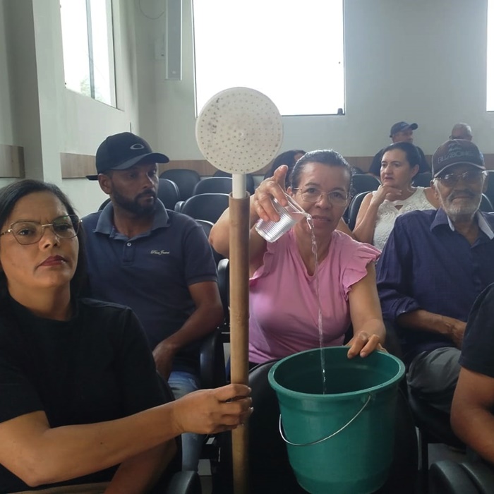 Cadê a água? Esperando contrapartida da Prefeitura de Santaluz, moradores da Serra Branca protestam: ‘Vergonha’