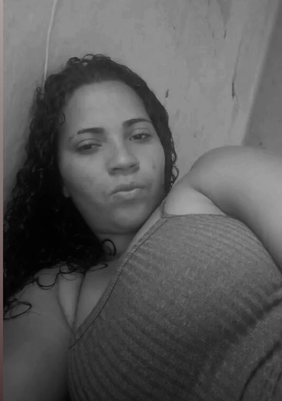 Mulher é morta a tiros em Queimadas; suspeito é o companheiro