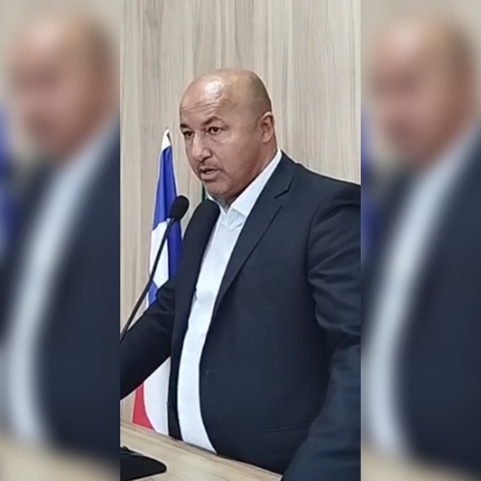 Vereador de Santaluz cita reportagem do NQ+ e ataca Arismário por calote em músicos