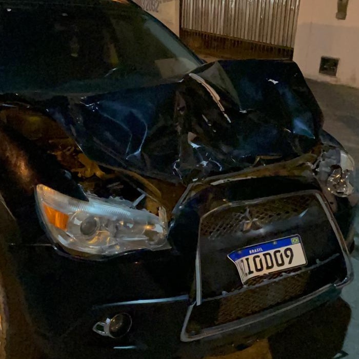 Vereador de Queimadas e outras três pessoas sofrem acidente após carro atropelar vaca na BA-120